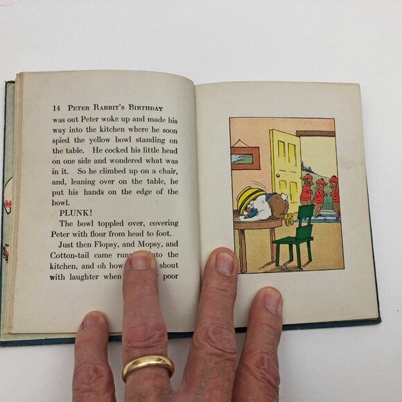 Peter Rabbit's Birthday Wee Books for Wee Folks Almond HB 28 Illustrations - Picture 9 of 11